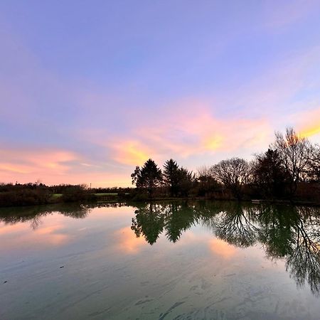 Lakeside Glamping Firecrest St Columb Major Eksteriør bilde
