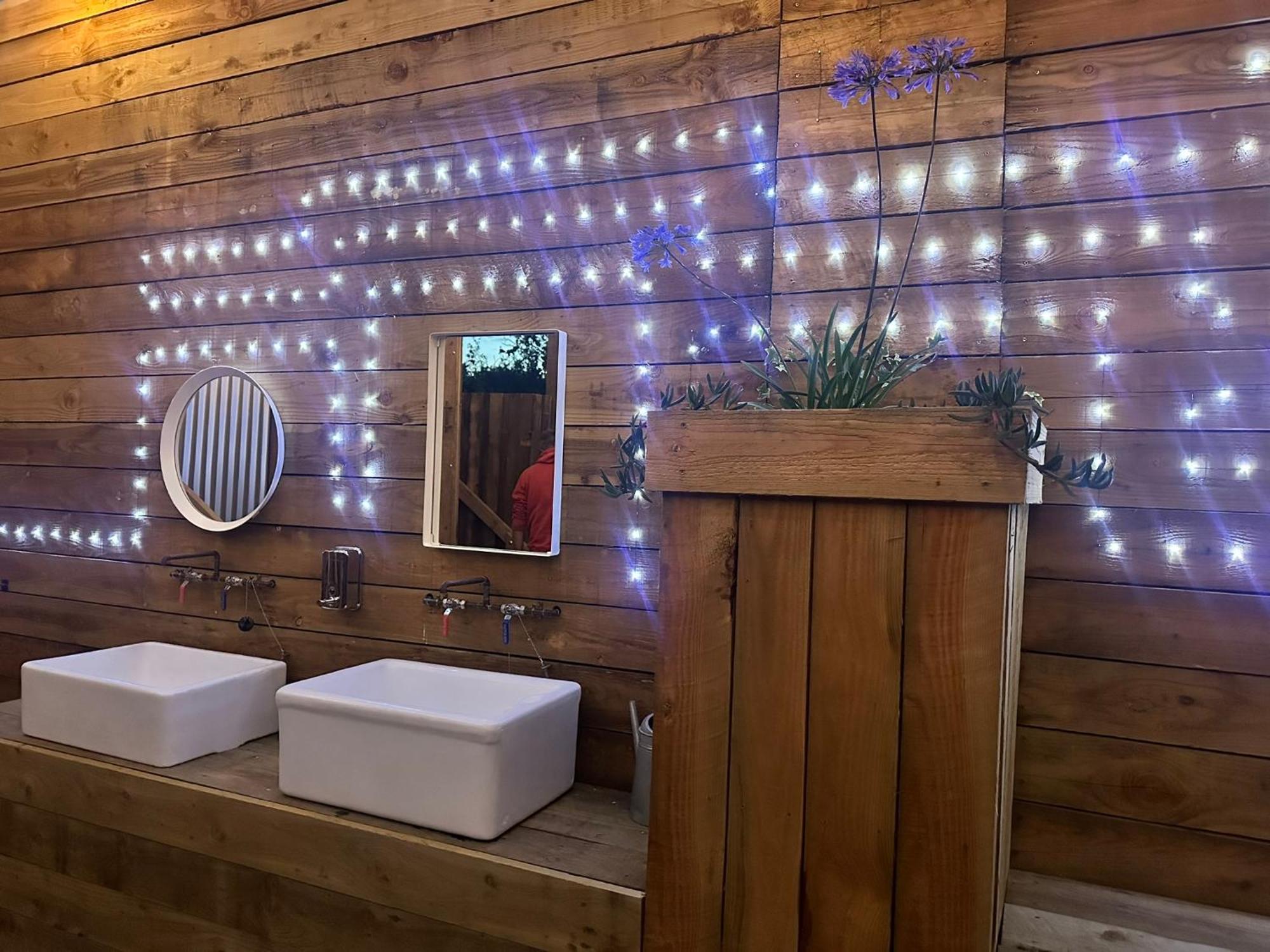 Lakeside Glamping Firecrest St Columb Major Eksteriør bilde