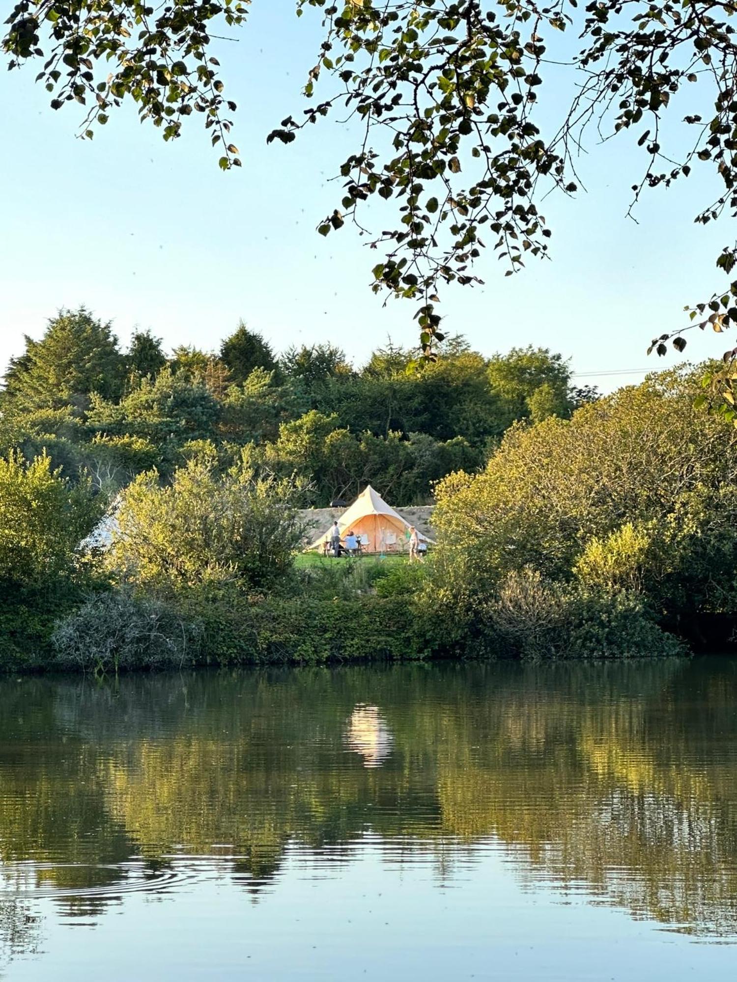 Lakeside Glamping Firecrest St Columb Major Eksteriør bilde